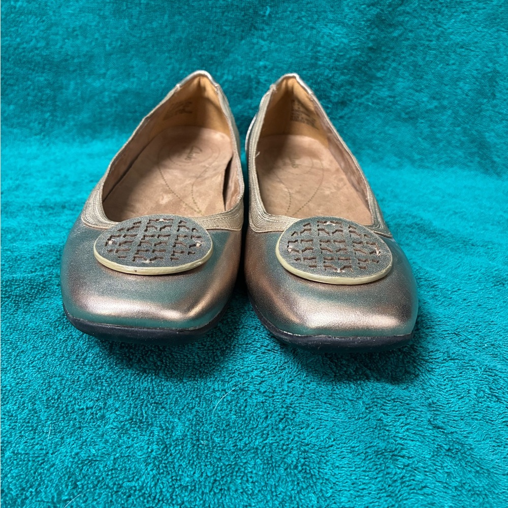 Clarks bronze Flats
